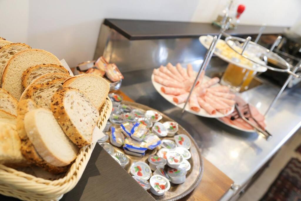Budget Dbl Studio Free Breakfast Ljubljana Ngoại thất bức ảnh